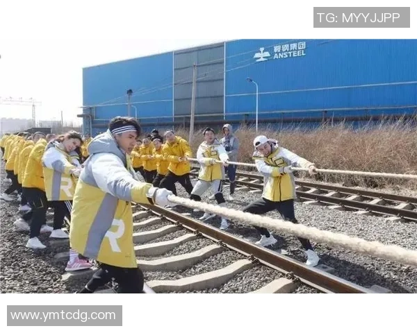 跑男团队化身足球明星展开激烈对抗赛展现运动魅力与团队精神