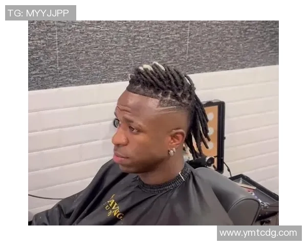 非洲足球明星的辫子发型魅力解析与时尚影响力探讨