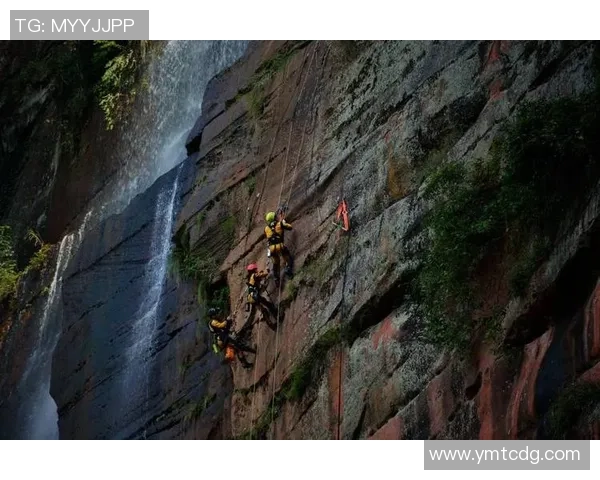 攀岩巨献：探秘重庆攀岩队的技术